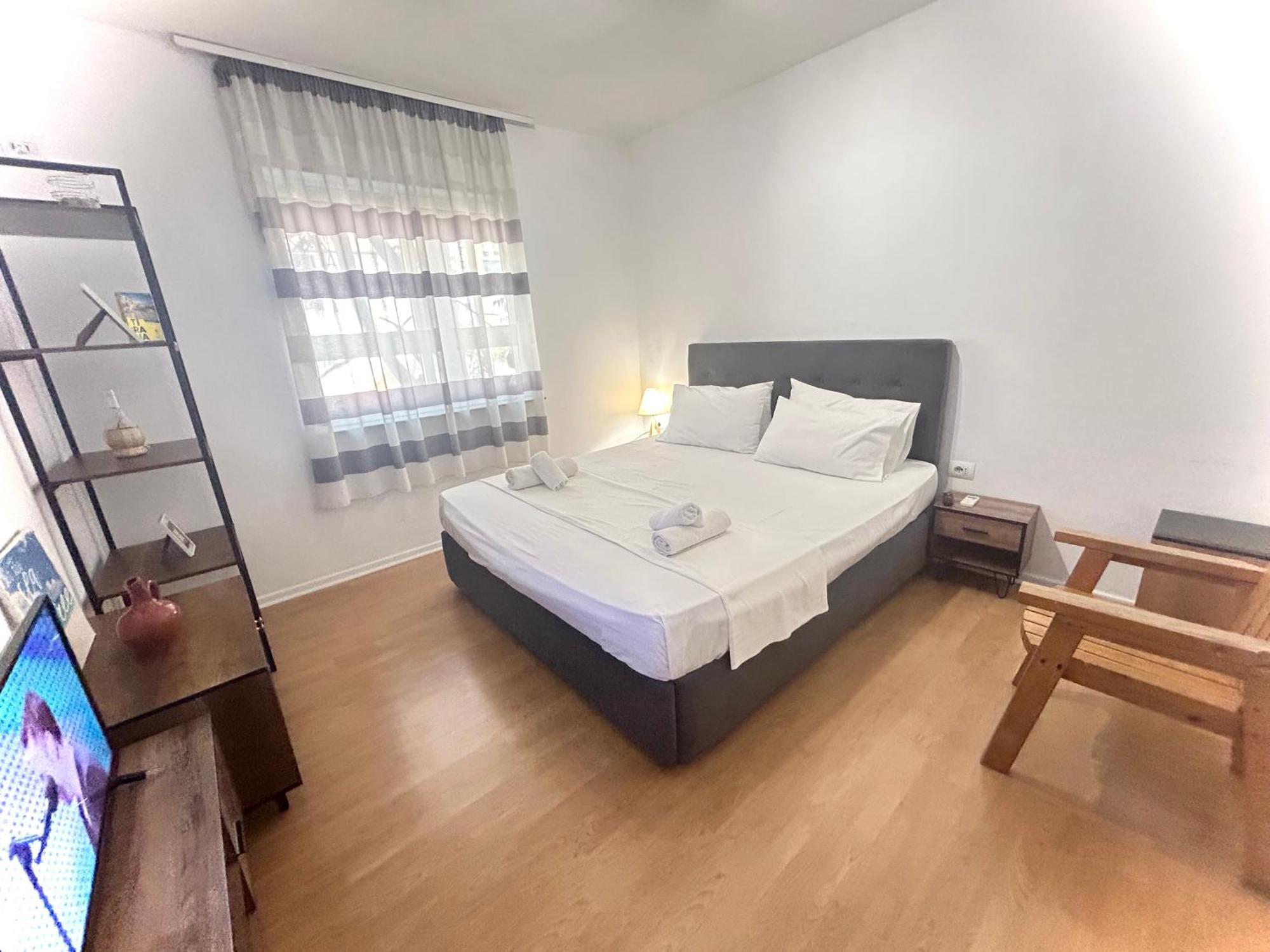 Budget Retreat Tirana & Studios Exterior foto